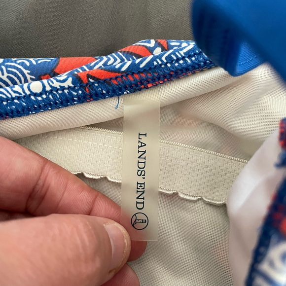 Lands End Tankini Top Size 8 Shelf Bra Padded Underwire - Picture 2 of 8